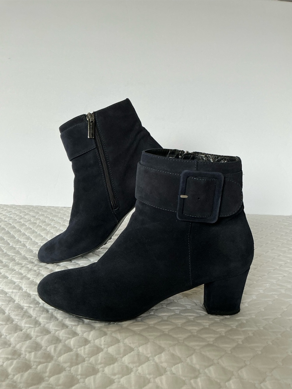 Aquatalia Dark Navy Weatherproof Suede Buckle Ankle Boots 7,5